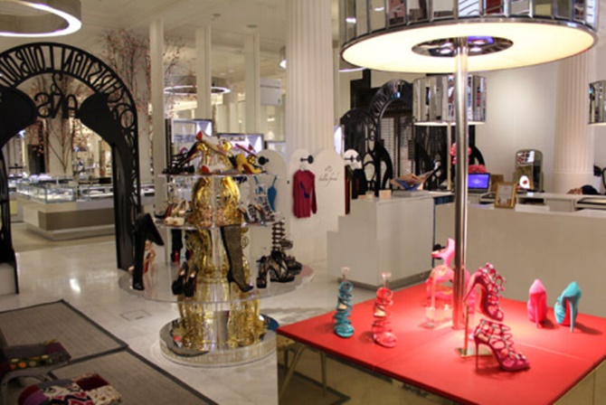 Thiết kế thi công nội thất showroom 1