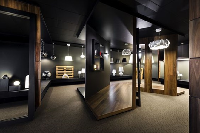 Thiết kế thi công nội thất showroom 4