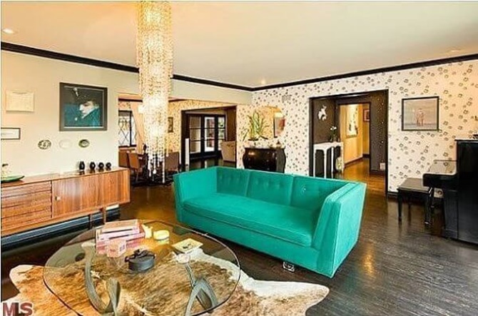 học cách thi công nội thất từ phòng khách của các siêu sao