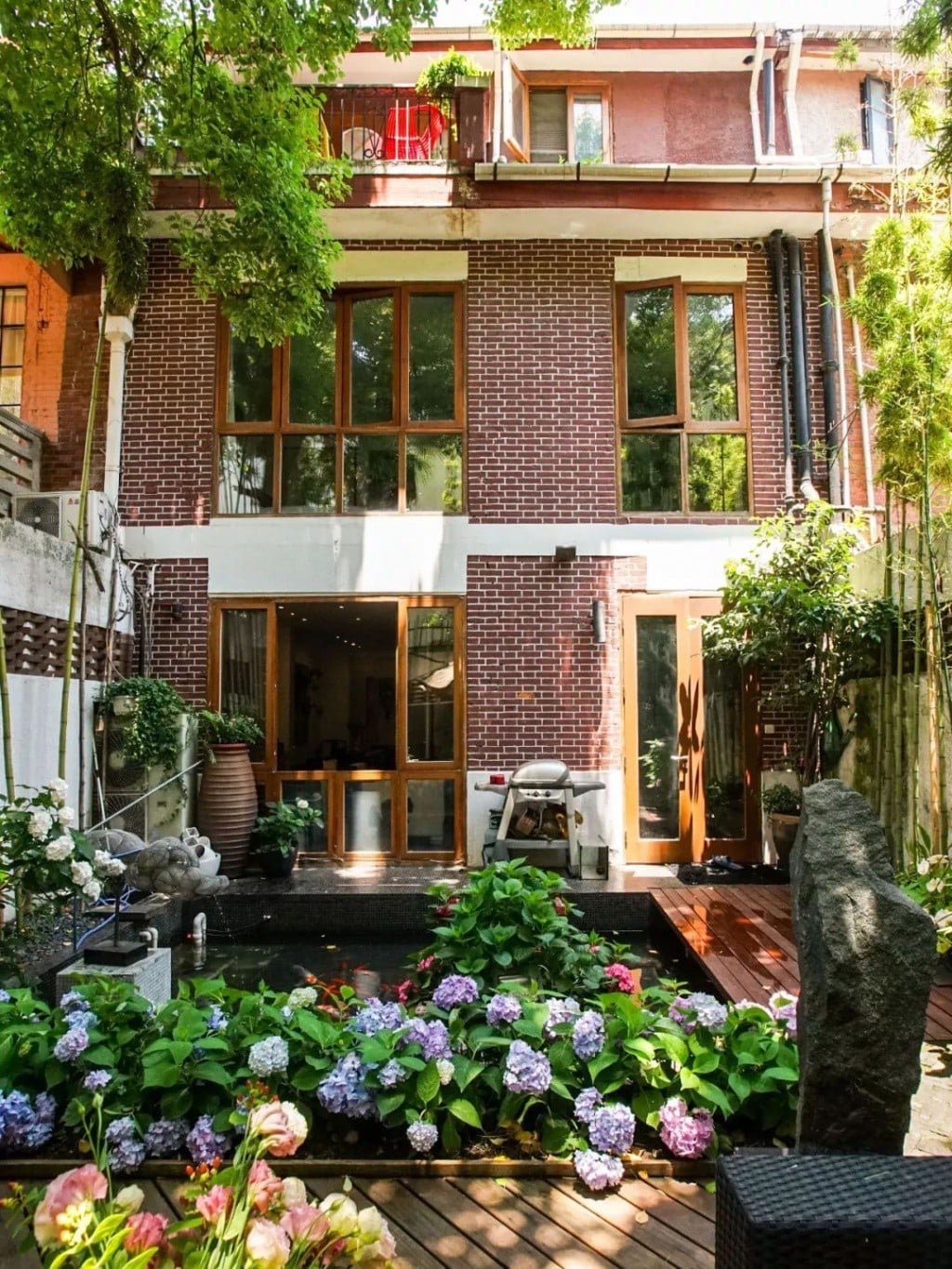 Biến hóa cho căn hộ chật chội với bí quyết thi công thiết kế nội thất độc đáo 3 thi công thiết kế nội thất 4
