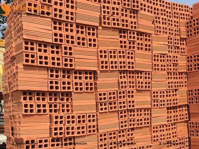 6 KINH NGHIỆM XÂY NHÀ - CHỌN VẬT LIỆU XÂY DỰNG TRONG THI CÔNG NHÀ Ở 2 Tổ ấm hoàn hảo là đơn vị có nhiều năm kinh nghiệm xây nhà, thiết kế nhà phố, chung cư đẹp, biệt thự đẹp, khách sạn, nhà phố. Chúng tôi luôn mong muốn và cải thiện chất lượng dịch vụ của mình để khách hàng nhận được những sản phẩm tốt, đẹp với mức chi phí hợp lý. Chính vì lý do đó mà chúng tôi tự hào vì luôn nhận được sự tín nhiệm và yêu quý của khách hàng.